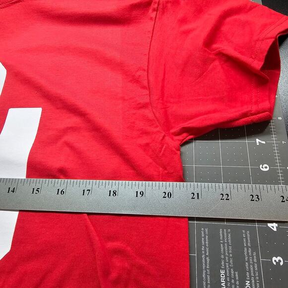 Oklahoma University OU T-Shirt Mens Medium Red White Only One Horns Down Sooners - Picture 6 of 6